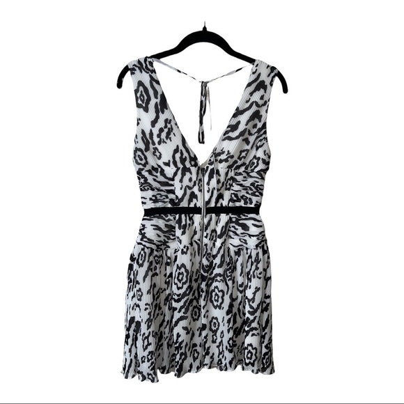 SELF PORTRAIT Zebra Print V Neck Pleated Mini Dress Size 4 - Picture 9 of 12